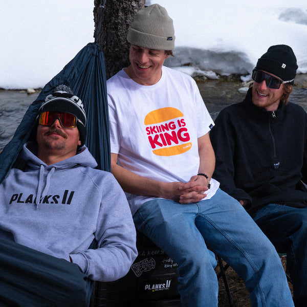 T-shirt bio «Skiing is King»